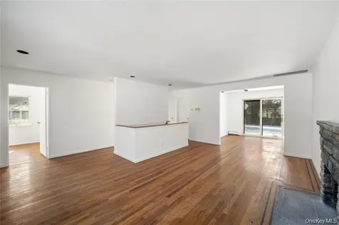24 Elderberry Road Syosset NY 11791
