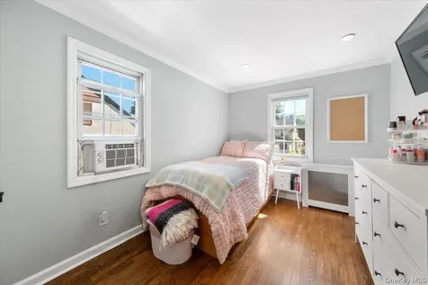 8 Interlaken Avenue New Rochelle NY 10801