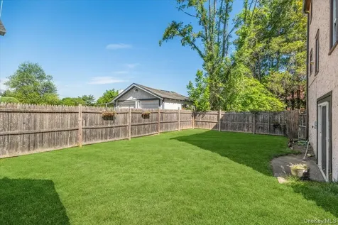8 Interlaken Avenue New Rochelle NY 10801