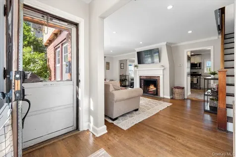 8 Interlaken Avenue New Rochelle NY 10801