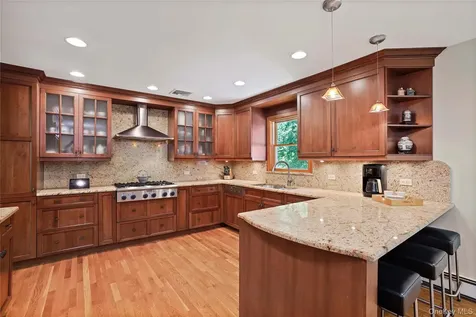 2 Rochambeau Drive Hartsdale NY 10530