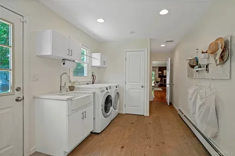 2 Rochambeau Drive Hartsdale NY 10530