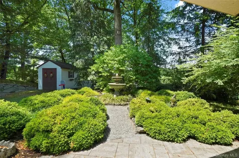 2 Rochambeau Drive Hartsdale NY 10530