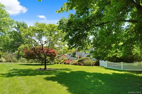 2 Rochambeau Drive Hartsdale NY 10530