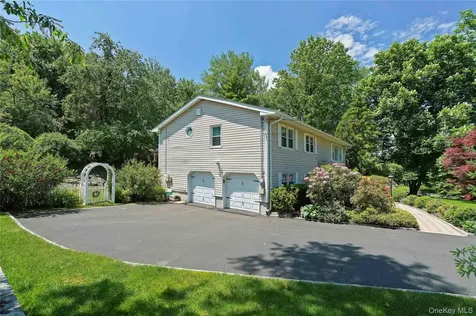 2 Rochambeau Drive Hartsdale NY 10530