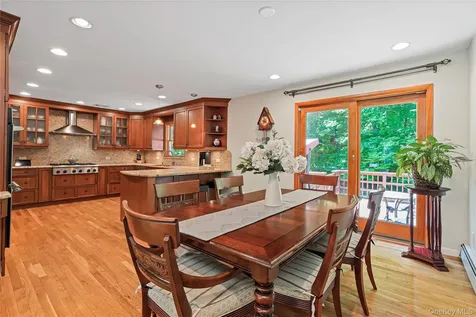 2 Rochambeau Drive Hartsdale NY 10530