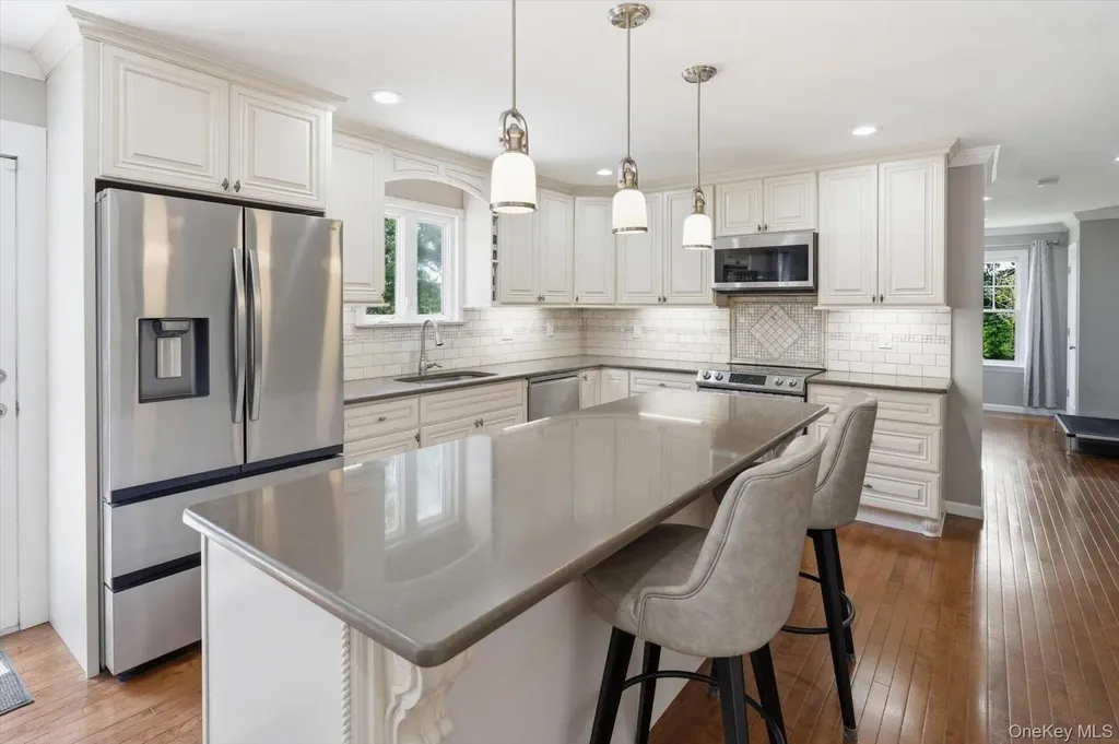 117 Southfield Road Baiting Hollow NY 11933
