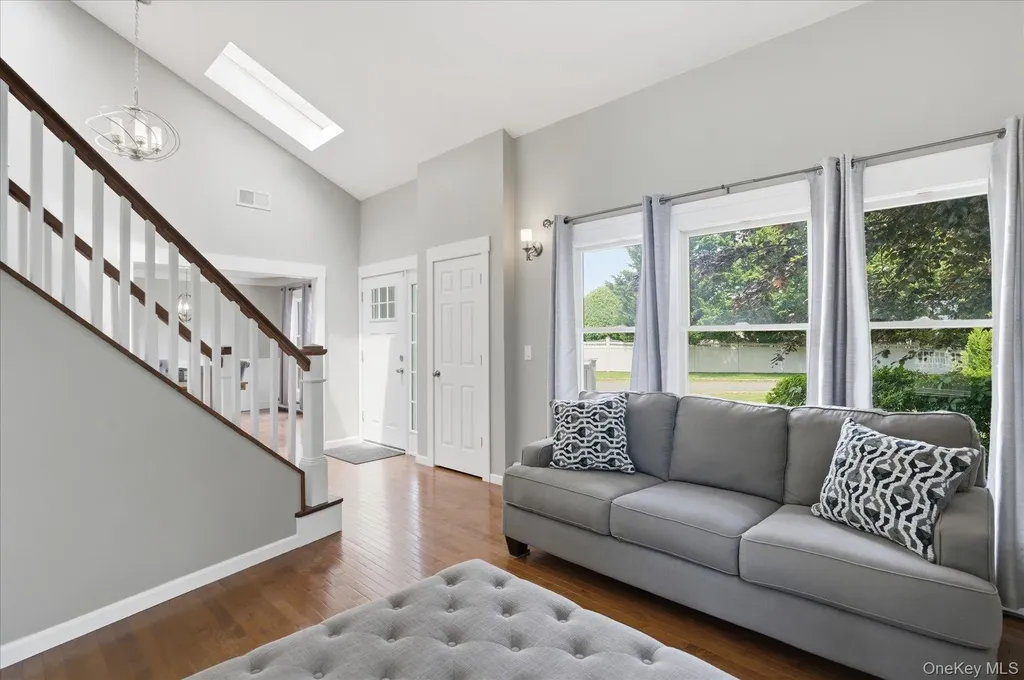 117 Southfield Road Baiting Hollow NY 11933