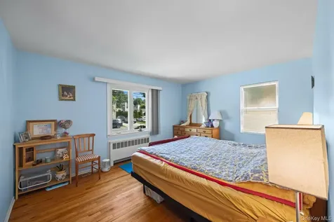 103 Nassau Drive Albertson NY 11507