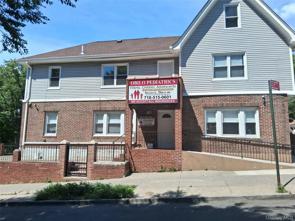 601 E 226th Street Bronx NY 10466