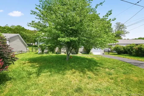 21 Hillside Avenue Woodbourne NY 12788