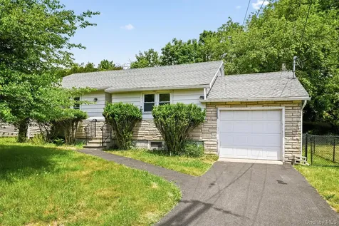 21 Hillside Avenue Woodbourne NY 12788