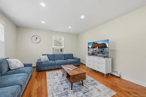 21 Hillside Avenue Woodbourne NY 12788
