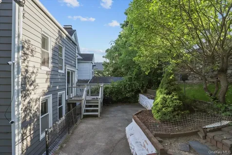 113 Hart Avenue Yonkers NY 10704