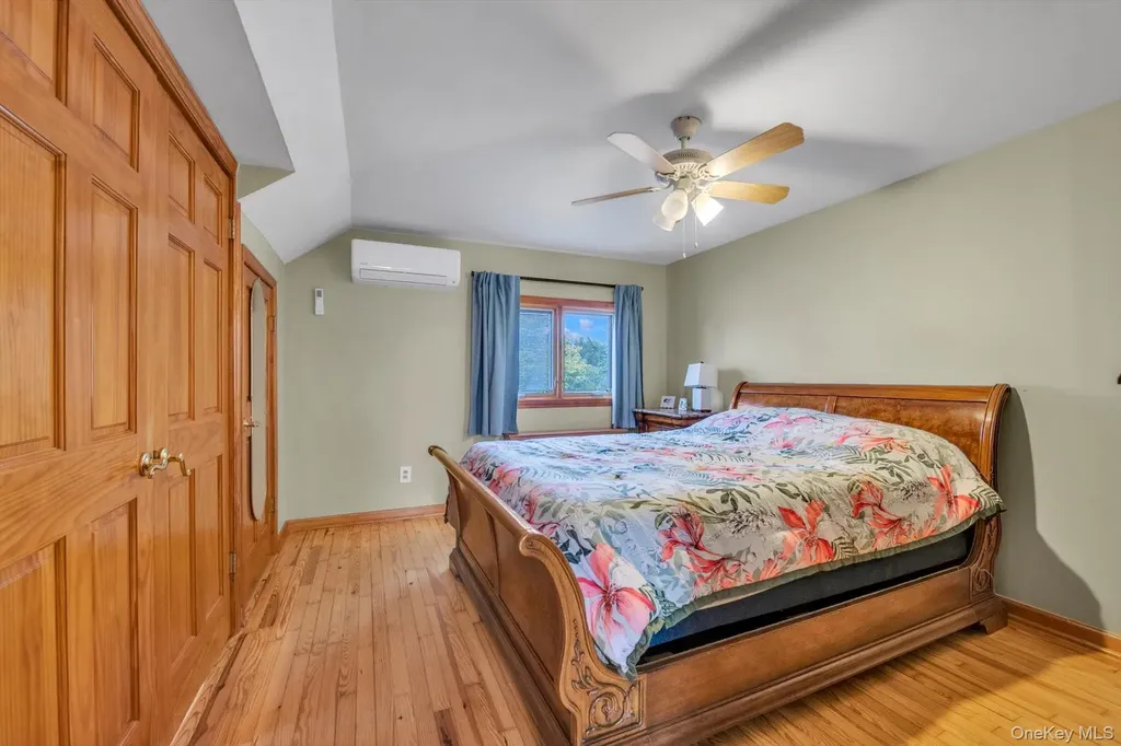 284 Whitehall Road Garden City NY 11530