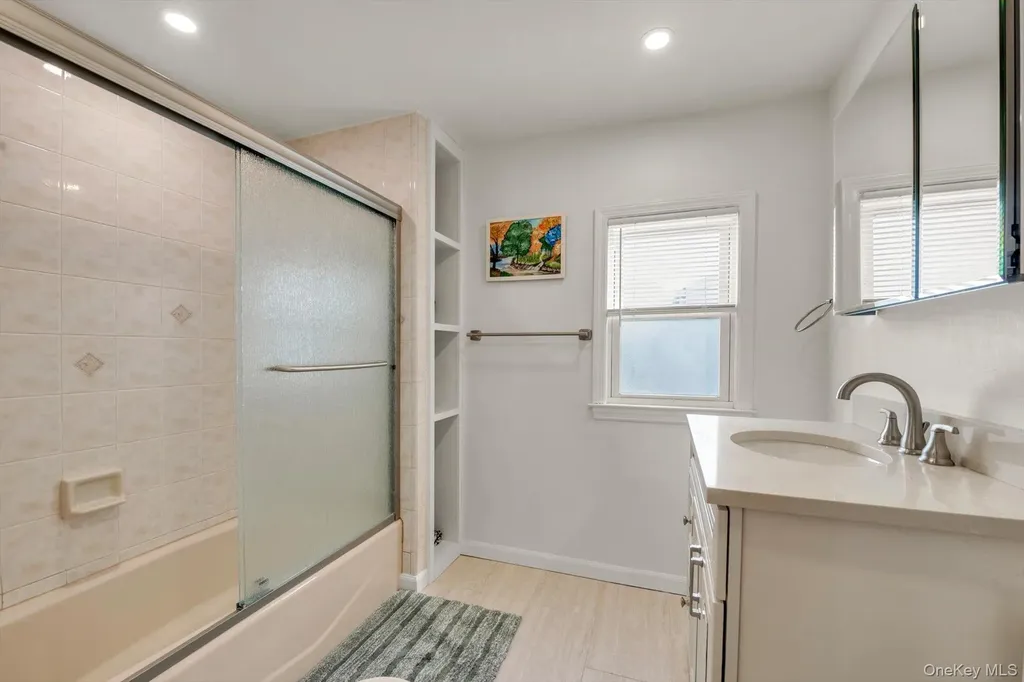 284 Whitehall Road Garden City NY 11530