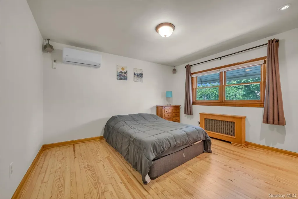 284 Whitehall Road Garden City NY 11530