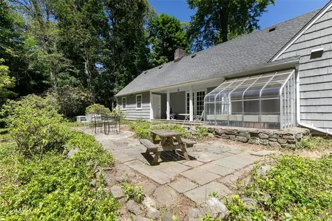 14 Appleby Drive Bedford NY 10506