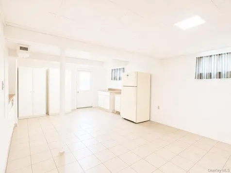 43 Mcalester Avenue Hicksville NY 11801