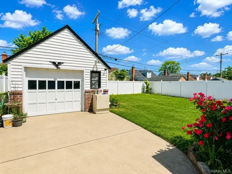 43 Mcalester Avenue Hicksville NY 11801