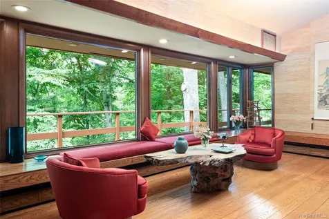 12 Tallwoods Road Armonk NY 10504