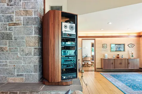 12 Tallwoods Road Armonk NY 10504