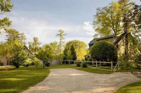21-23 Library Lane Woodstock NY 12498