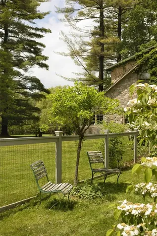 21-23 Library Lane Woodstock NY 12498