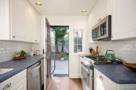 4 Glenwolde Park Tarrytown NY 10591
