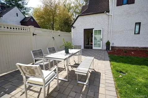 4 Glenwolde Park Tarrytown NY 10591