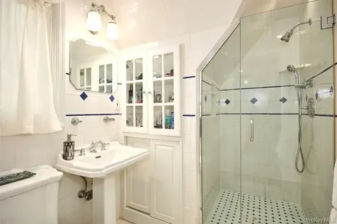 4 Glenwolde Park Tarrytown NY 10591