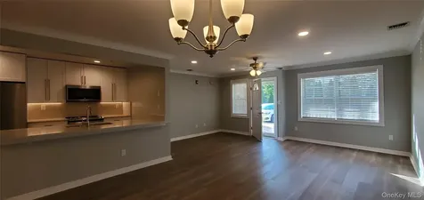 81 Secatogue Avenue Farmingdale NY 11735