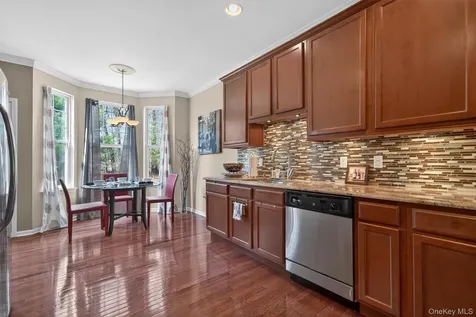 9 Cornwall Lane Middletown NY 10940