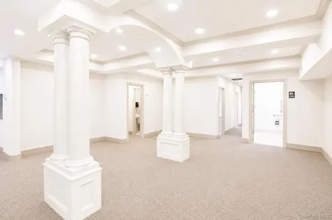 325 W Park Avenue Long Beach NY 11561