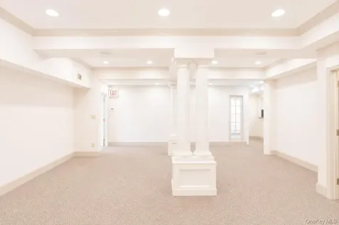 325 W Park Avenue Long Beach NY 11561
