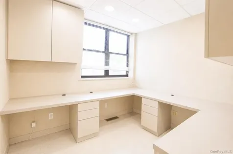 325 W Park Avenue Long Beach NY 11561