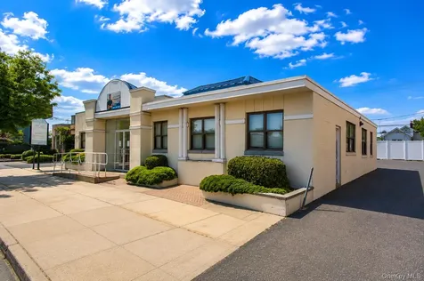325 W Park Avenue Long Beach NY 11561