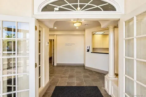 325 W Park Avenue Long Beach NY 11561