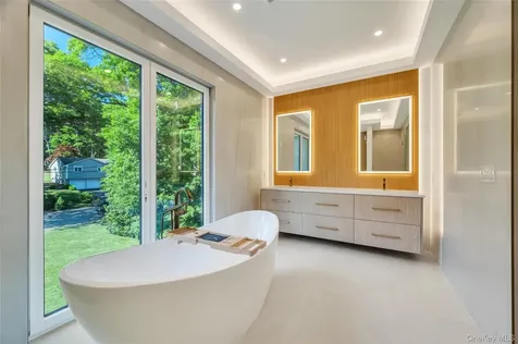 15 Folger Lane Dix Hills NY 11746