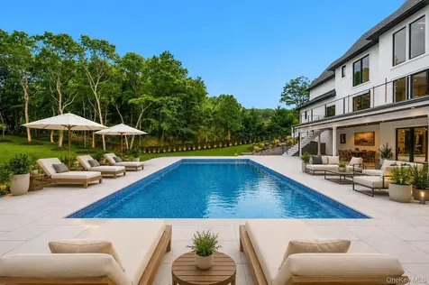 15 Folger Lane Dix Hills NY 11746