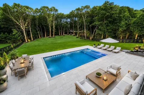 15 Folger Lane Dix Hills NY 11746