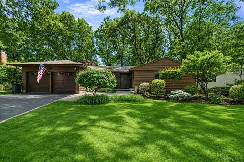 96 Fulton Boulevard Commack NY 11725