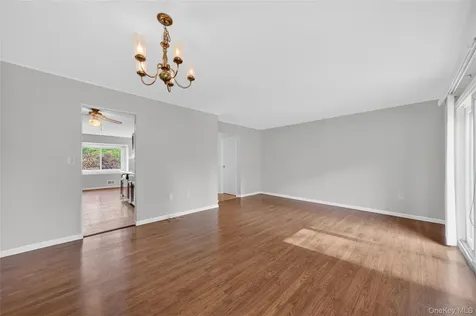 10 Squires Gate Poughkeepsie NY 12603