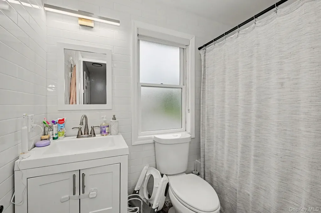 126 Winthrop Avenue Elmsford NY 10523