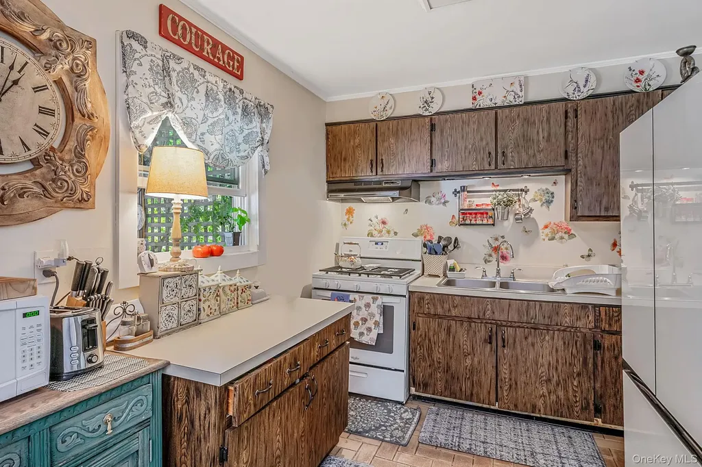 58 Royal Avenue Flanders NY 11901