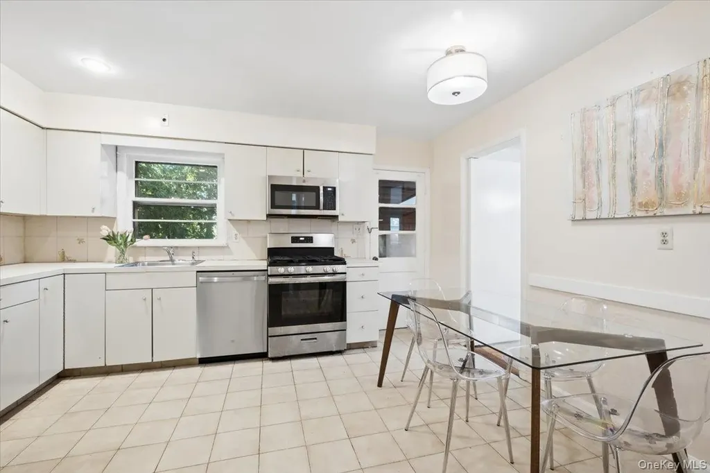 193 Rogers Drive Scarsdale NY 10583