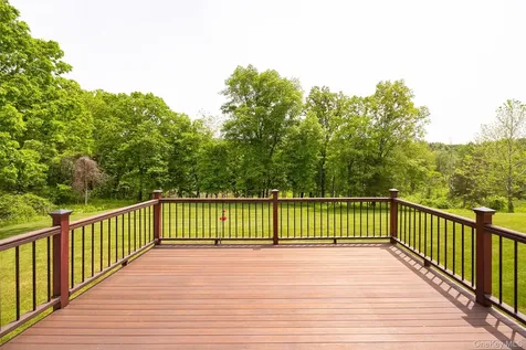 12 Nichris Lane Staatsburg NY 12580