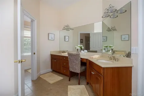 12 Nichris Lane Staatsburg NY 12580