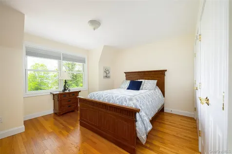 12 Nichris Lane Staatsburg NY 12580