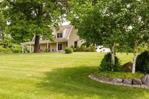 12 Nichris Lane Staatsburg NY 12580